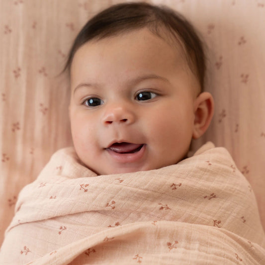 Swaddle Rosa 120 cm Essentials Anwendung