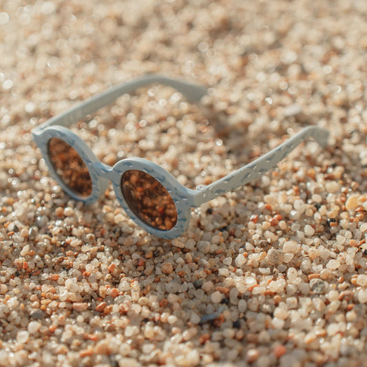 Sonnenbrille Wal Blau Anwendung