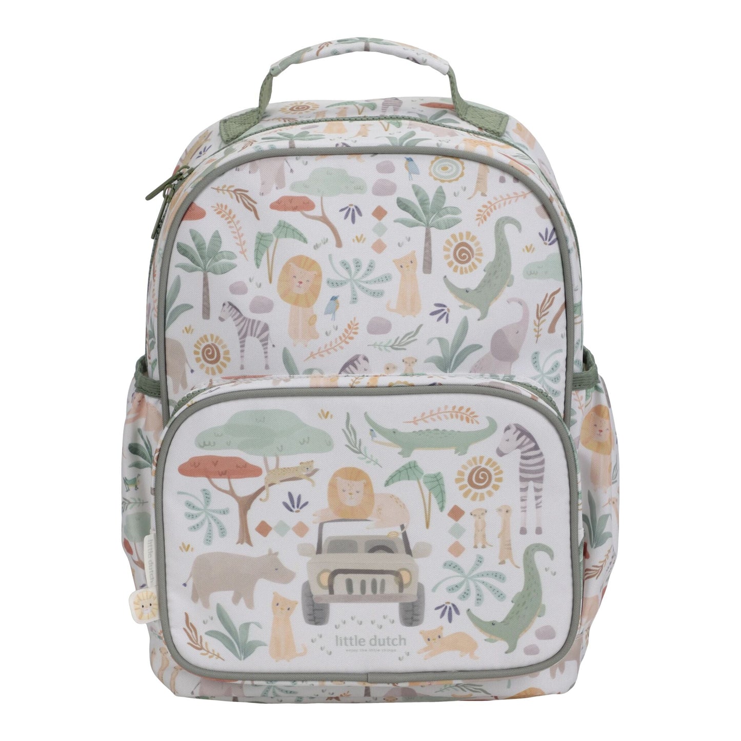 Kind tragt Little Dutch Rucksack 35 cm Safari Friends mit Brustgurt, Lifestyle-Aufnahme