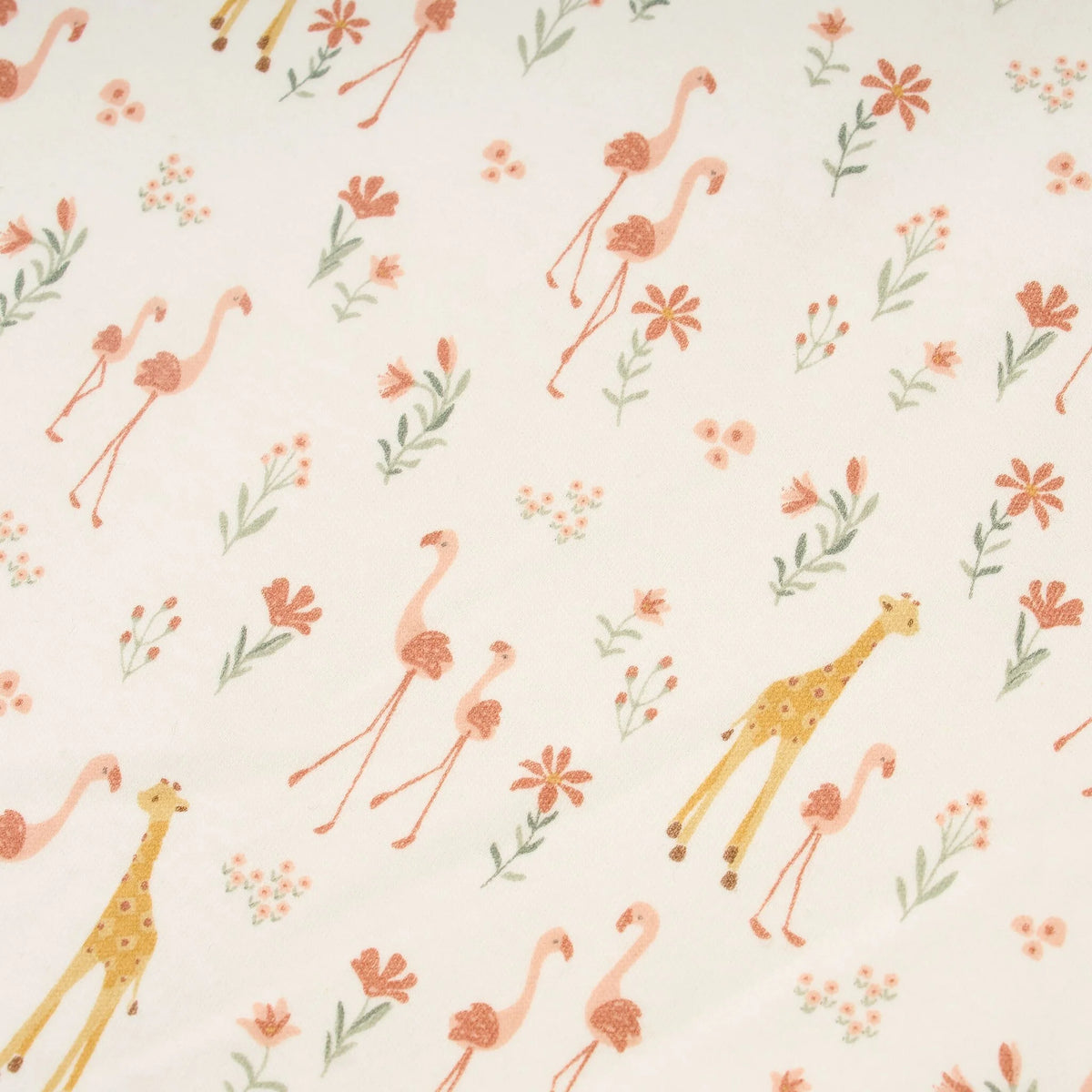 Designdetails des Prints auf dem Little Dutch Schlafsack Winter 90 cm mit Blooming Safari Muster