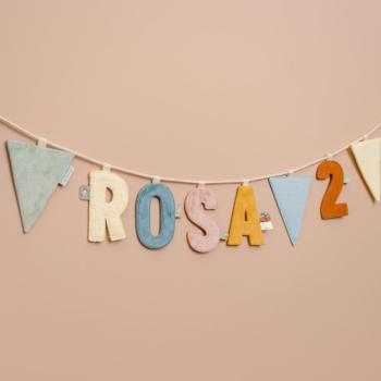 Little Dutch Girlanden Element Buchstabe U Detailansicht