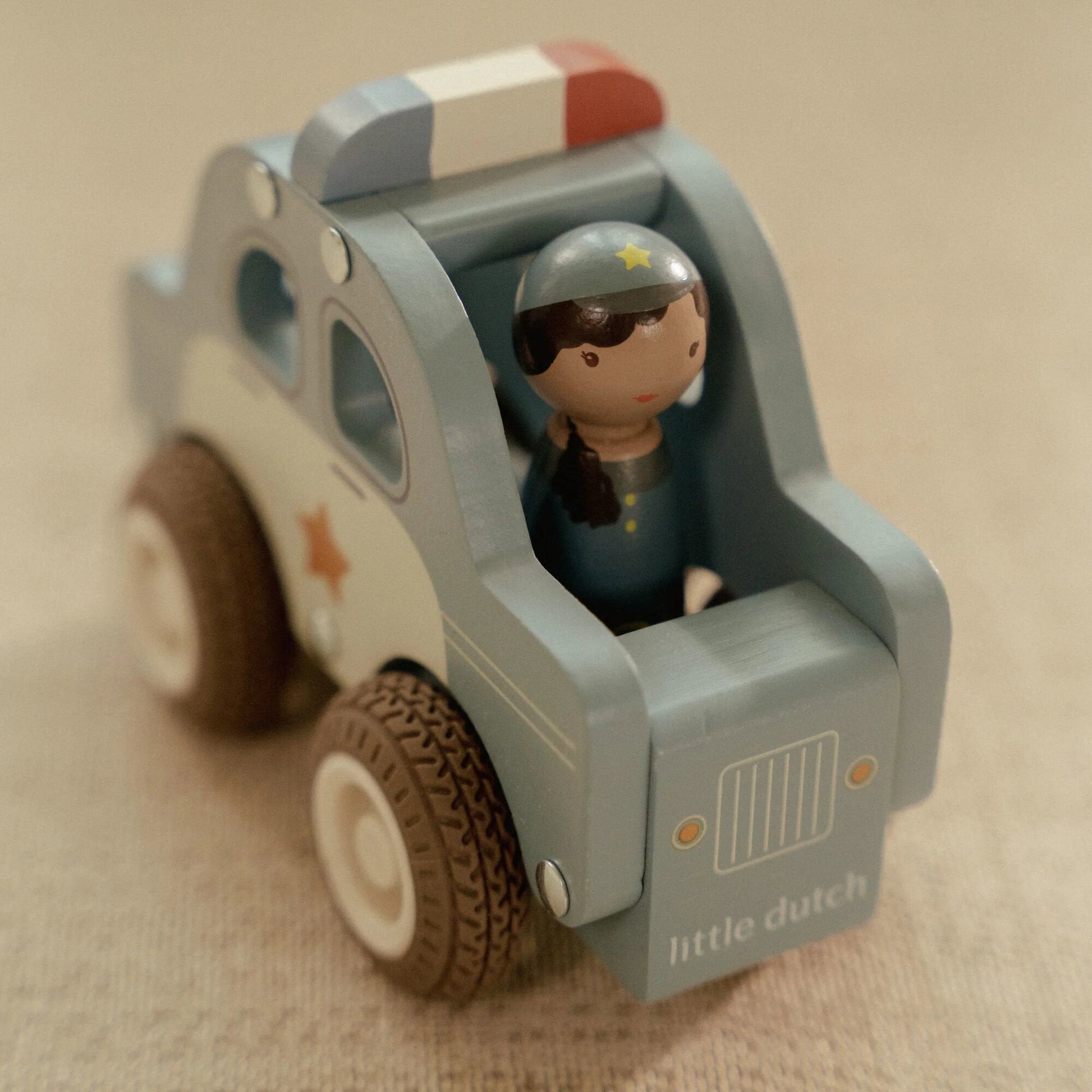 Little Dutch Holz Polizeiauto FSC – Blau – Essentials - Ruckansicht