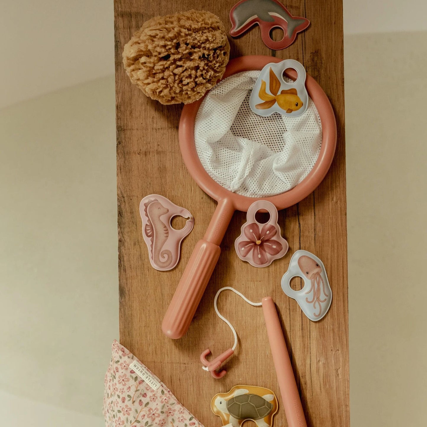 Little Dutch Angelspiel rosa - Fischspiel Bad - Im Einsatz