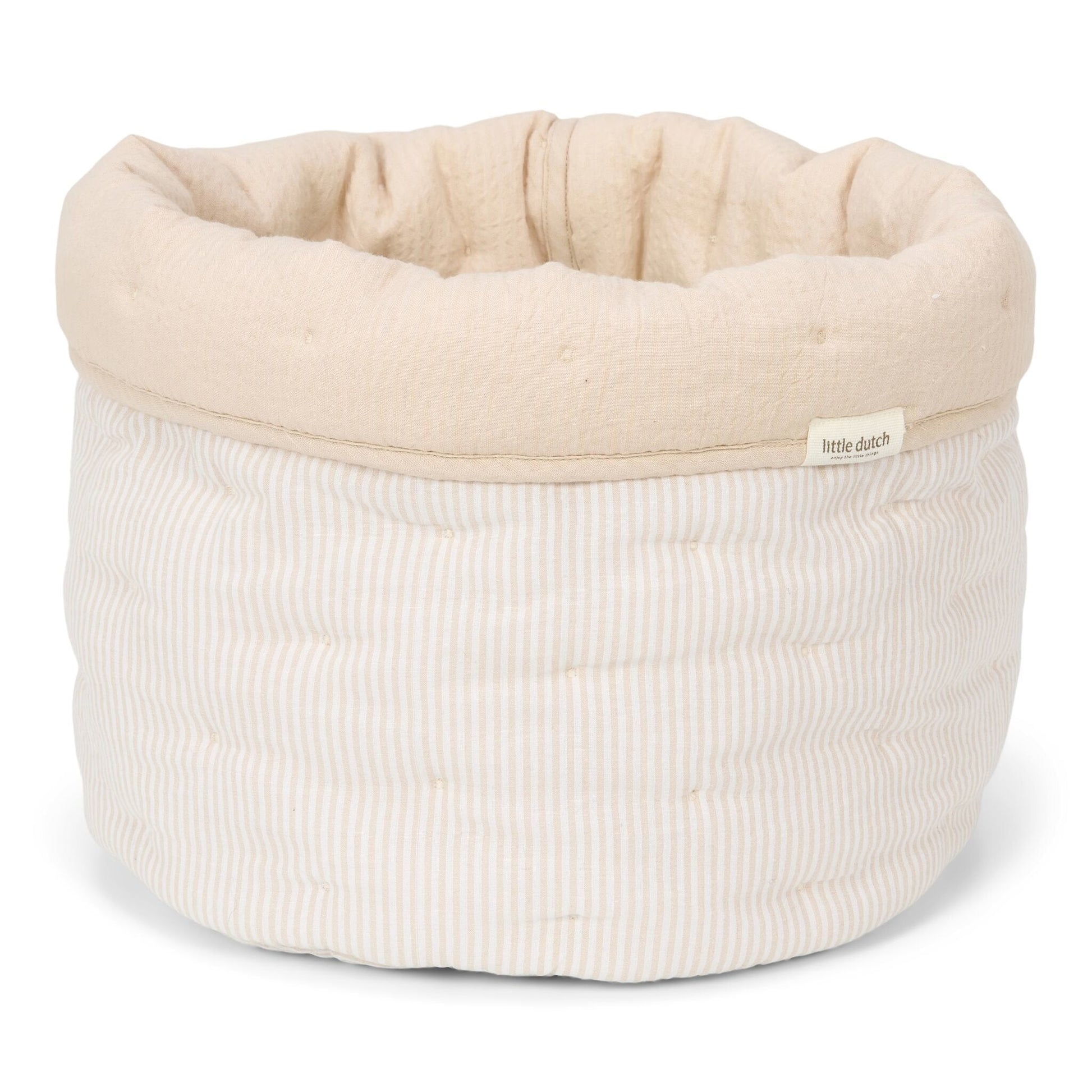 Kleiner Warenkorb Beige Essentials Studio Aufnahme