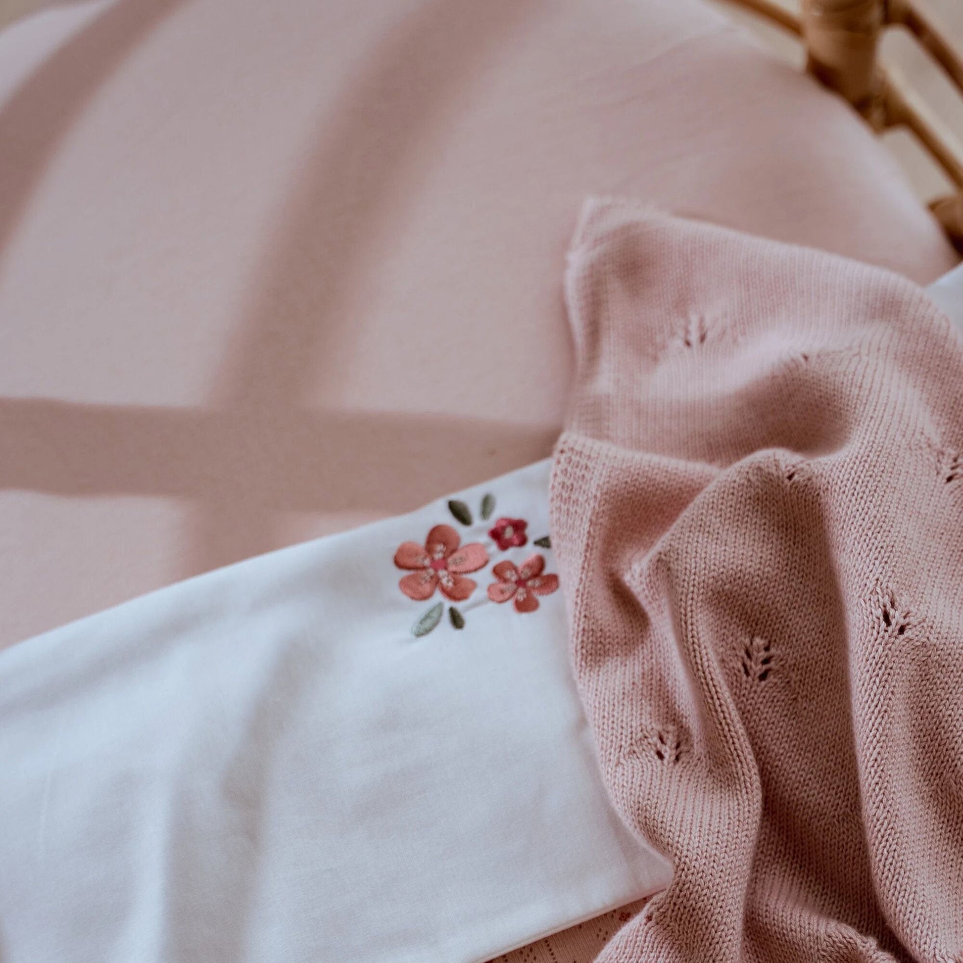 Einzelnes Spannbettlaken Rosa Essentials Detail 4