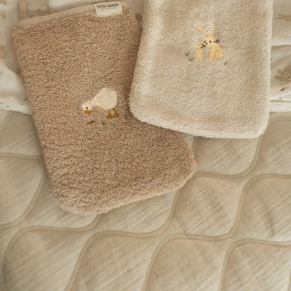Wiege Decke Weiß Essentials Detail 4