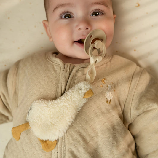 Schnullertuch Weiß Newborn Naturals Kleine Gans Anwendung