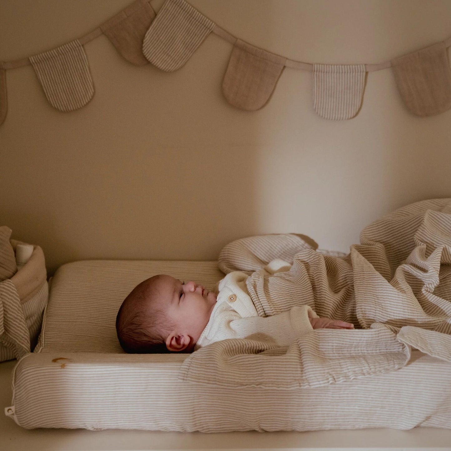 Little Dutch Wickelauflagenbezug Beige Essentials Detailansicht
