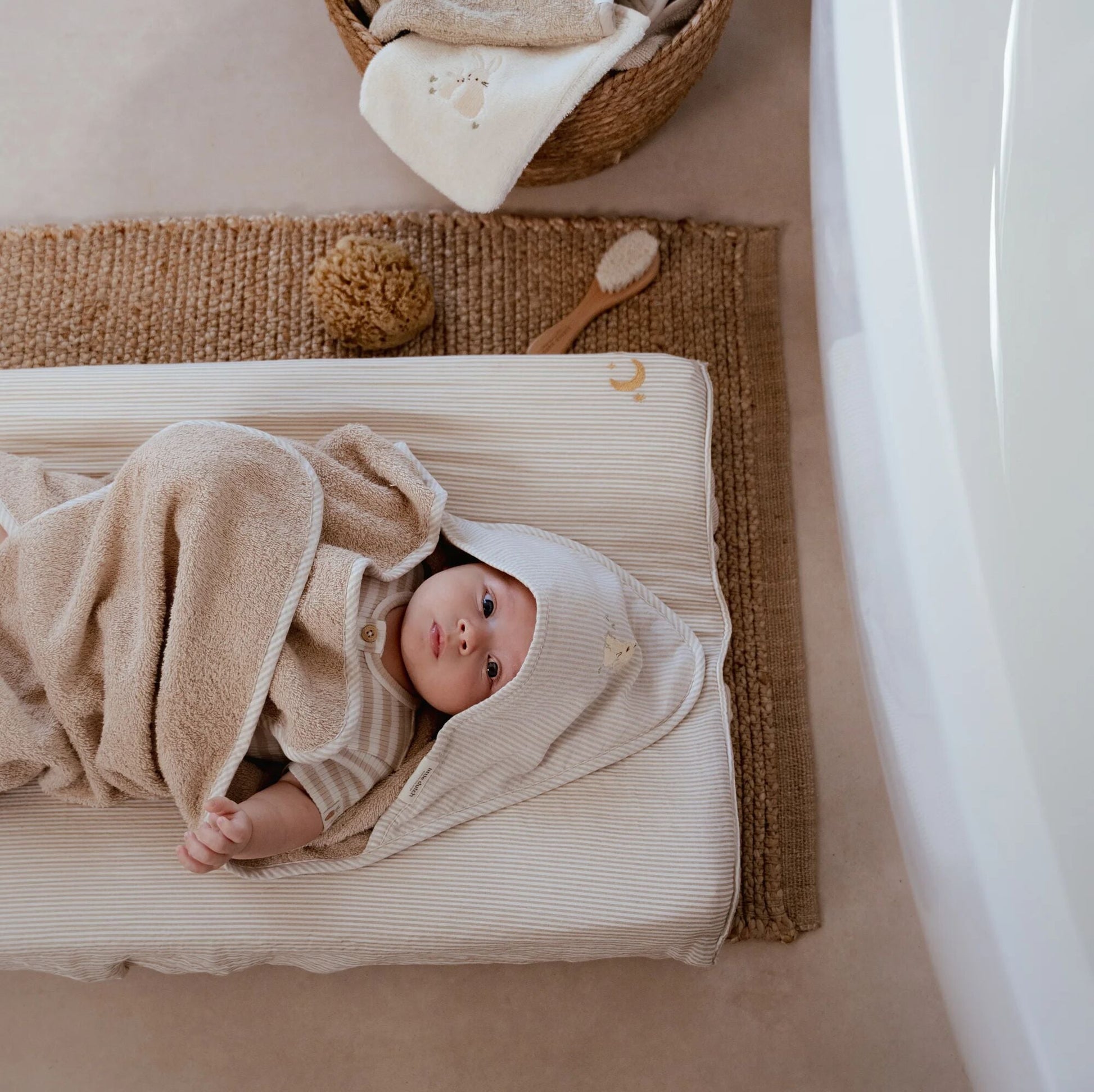 Badetuch Beige 75 x 75 Newborn Naturals Baby Bunny Detail 6