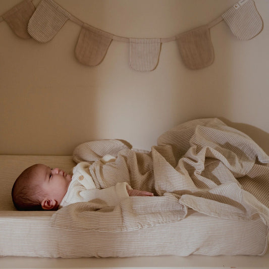 Little Dutch Swaddle Beige 120 cm Essentials Detailansicht