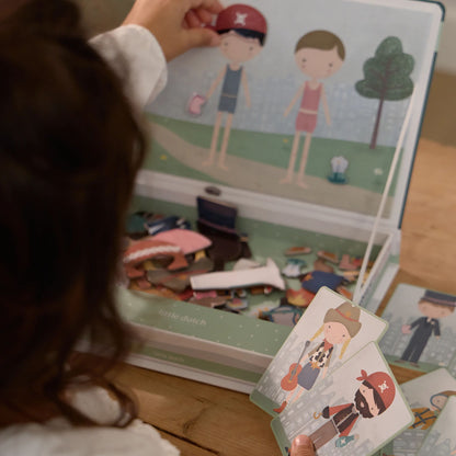 Little Dutch Magnet Puzzle Jim & Rosa NEW DESIGN - Lifestyle