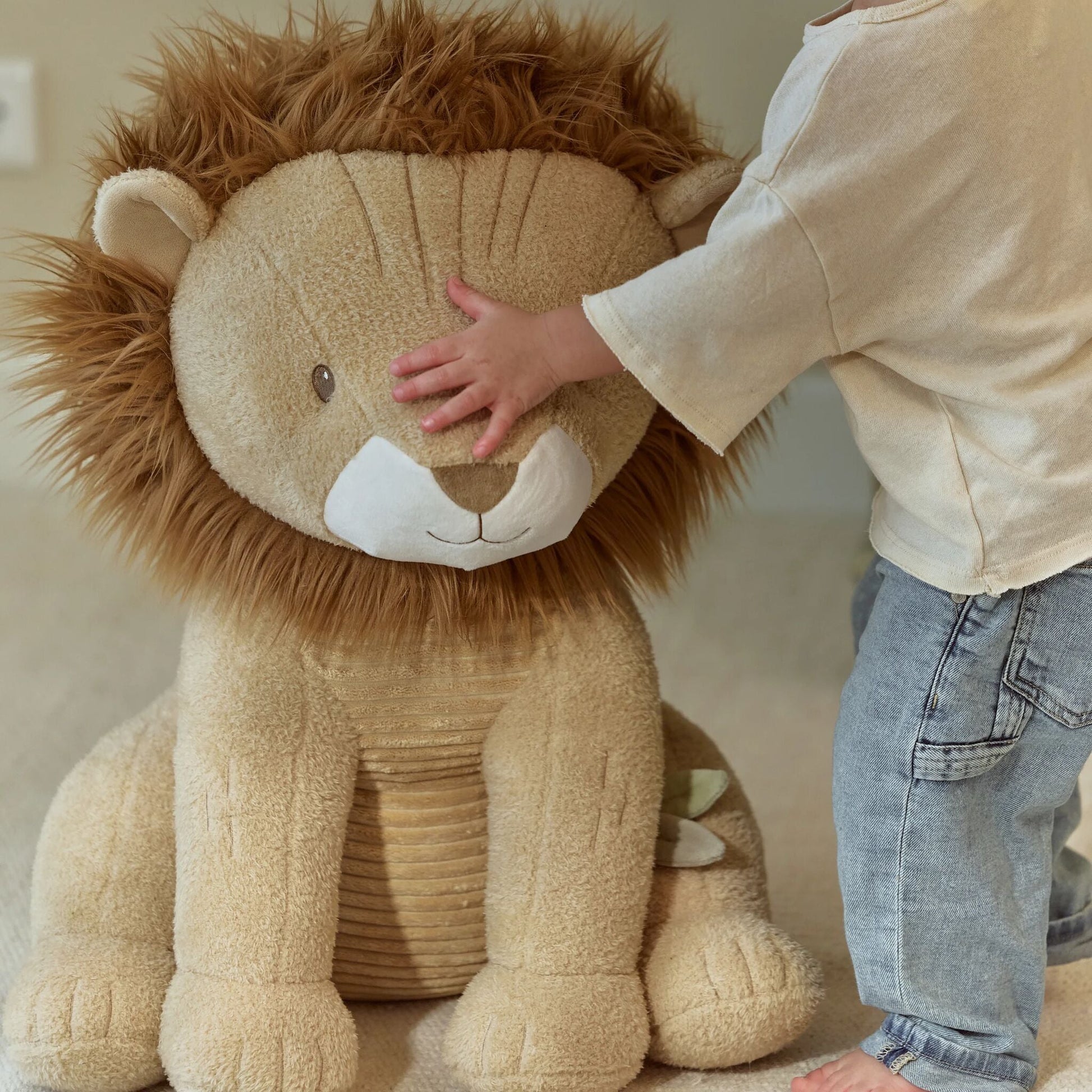 Little Dutch Kuscheltier Löwe 60 cm Safari Friends – Detailansicht 6