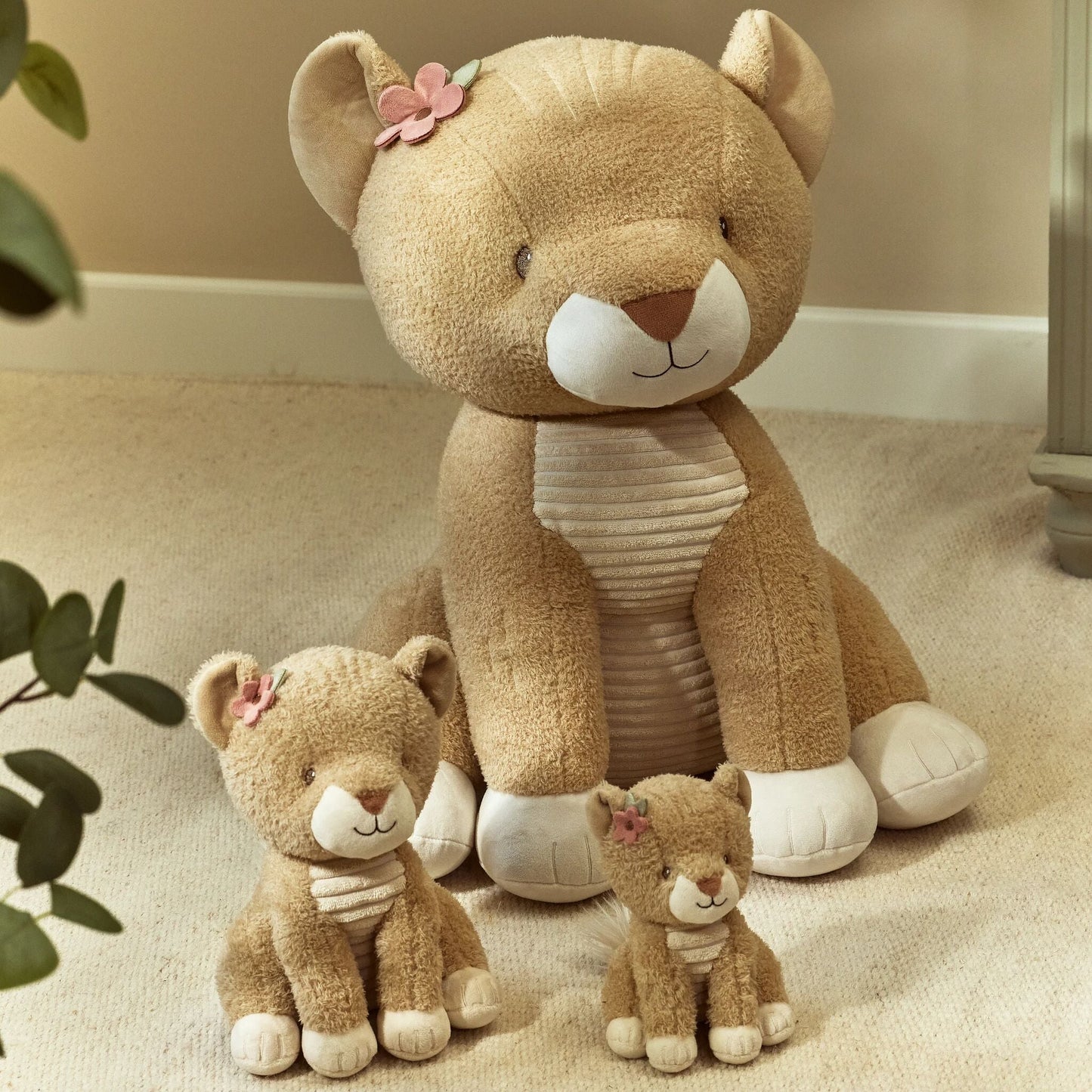 Little Dutch Kuscheltier Löwin 60 cm Safari Friends – Detailansicht 5