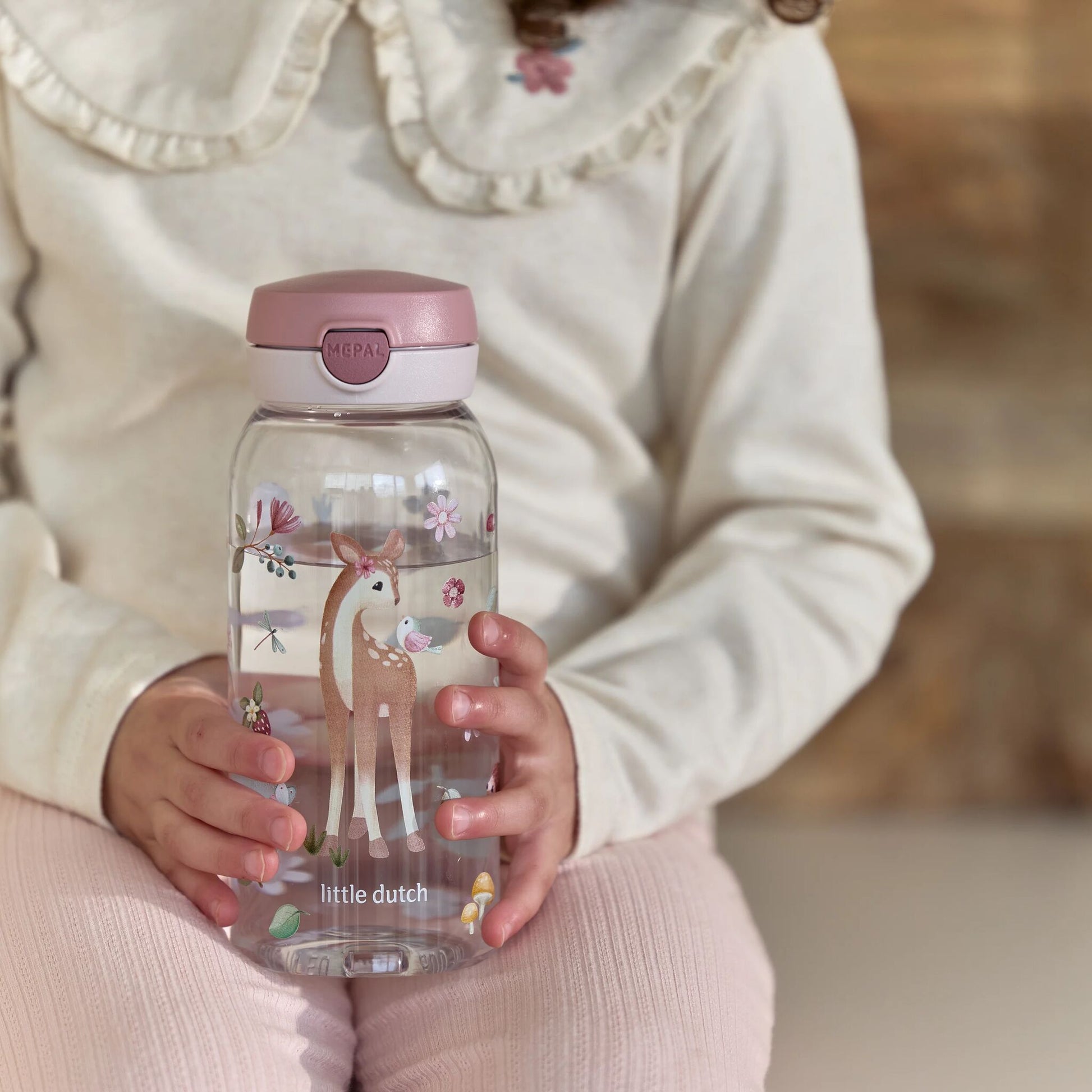 Mepal Trinkflasche Pop up 600 ml Weiß Anwendung
