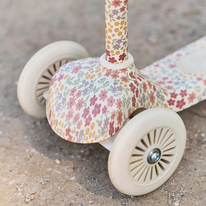 Little Dutch Roller Weiß Bundle: Roller & Helm