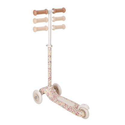 Little Dutch Roller Creme Blumen Detailansicht