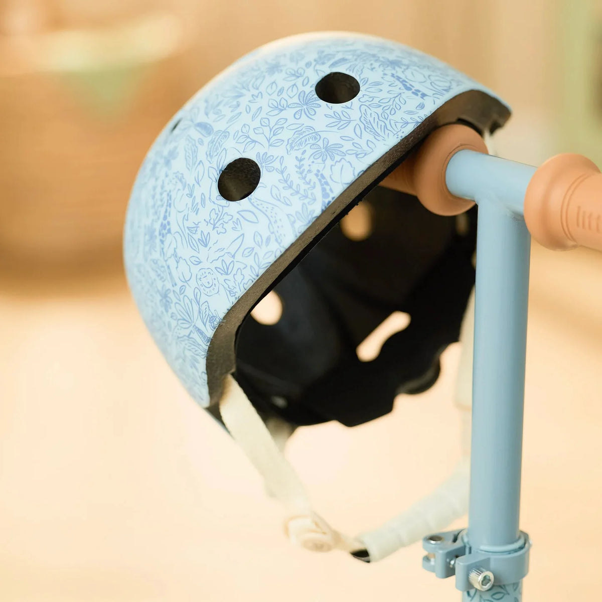 Little Dutch Roller Blau Bundle: Roller & Helm