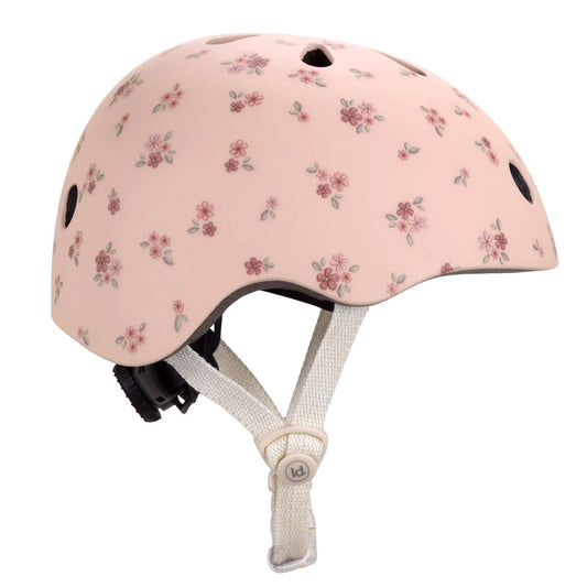 Little Dutch Kinderhelm Rosa Zartrosa mit Blumendruck seitliche Studio Ansicht