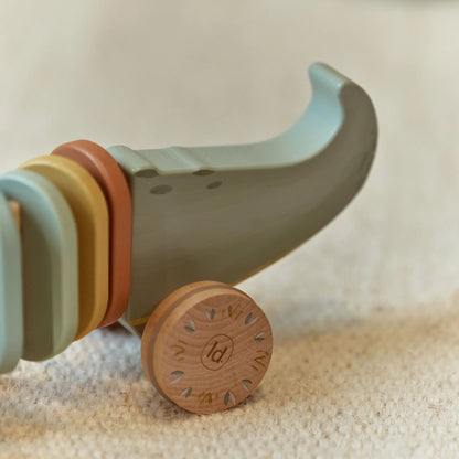 Little Dutch Zugtier aus Holz Grün Safari Friends – Detailansicht 5