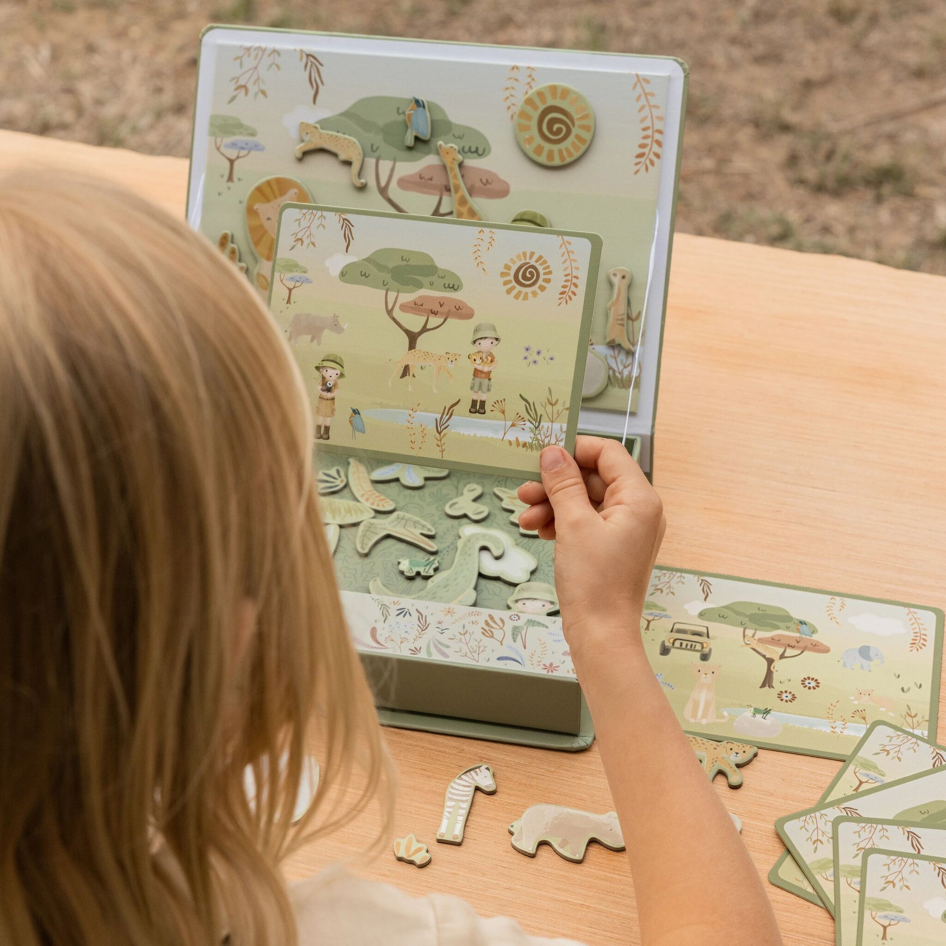 Little Dutch Magnetisches Spielbrett Safaritiere – Bild 4
