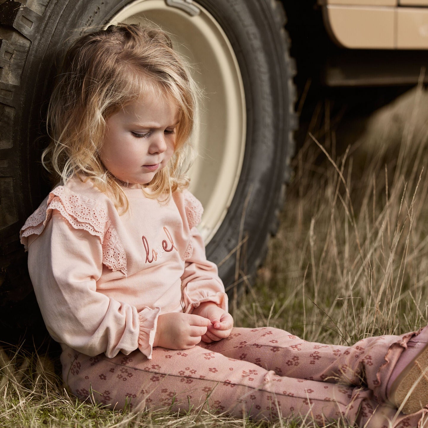 Pullover Rosa mit Rüschen Little Dutch Lifestyle