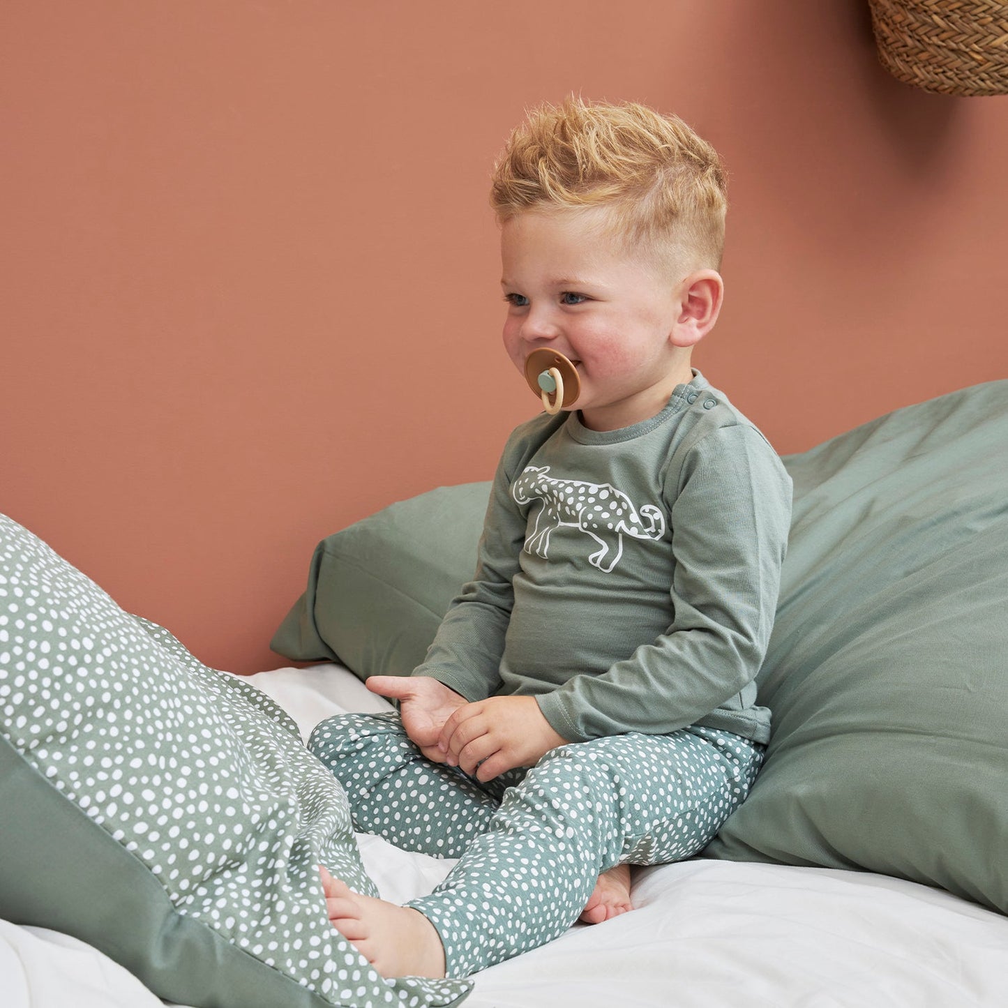 Meyco Baby-Pyjamas Cheetah Forest Green