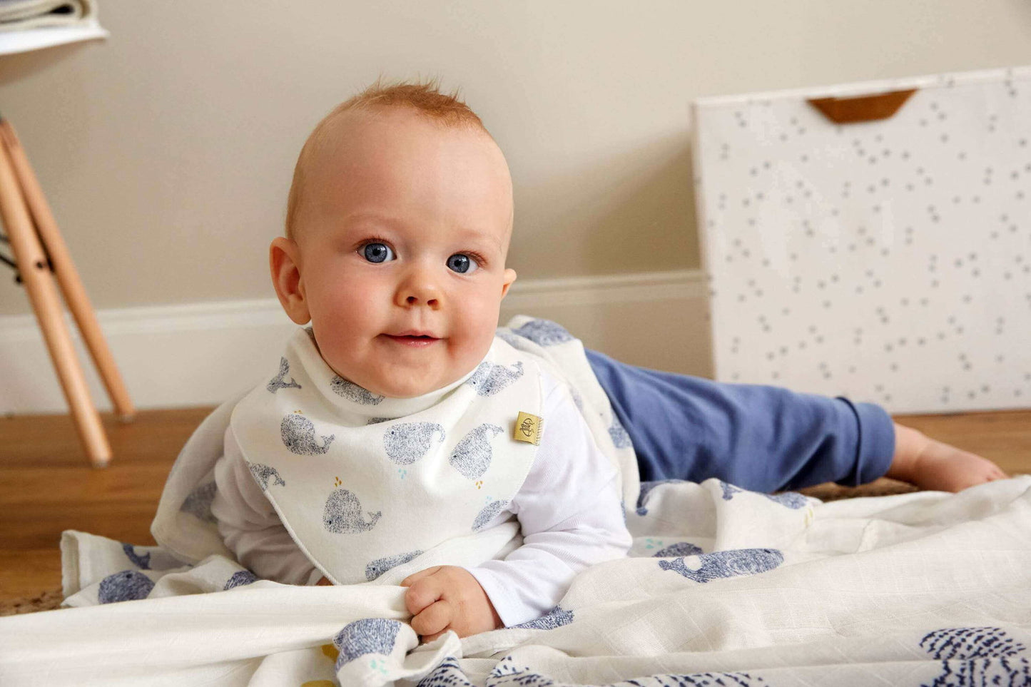 Lässig Dreieckstuch Baby Bandana, Little Water Whale Rückansicht