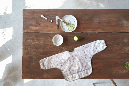 Lässig Ärmellätzchen (2 Stk) Long Sleeve Bib, Tiny Farmer Schaf Seitenansicht