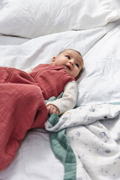 Lässig Baby Sommerschlafsack Tog 1 Bio Baumwolle, Rosewood Rosa Größenvergleich