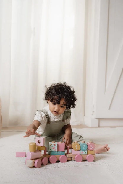 Little Dutch rosa Holz Eisenbahn zur Taufe mit Steck-Formen Fairy Garden Funktionen Detail