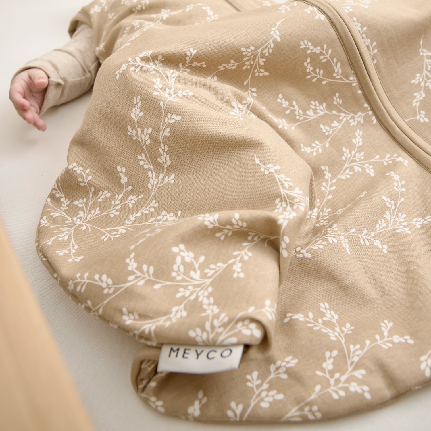 Meyco Schlafsack Hüftdyplasie interlock jersey Branches Sand