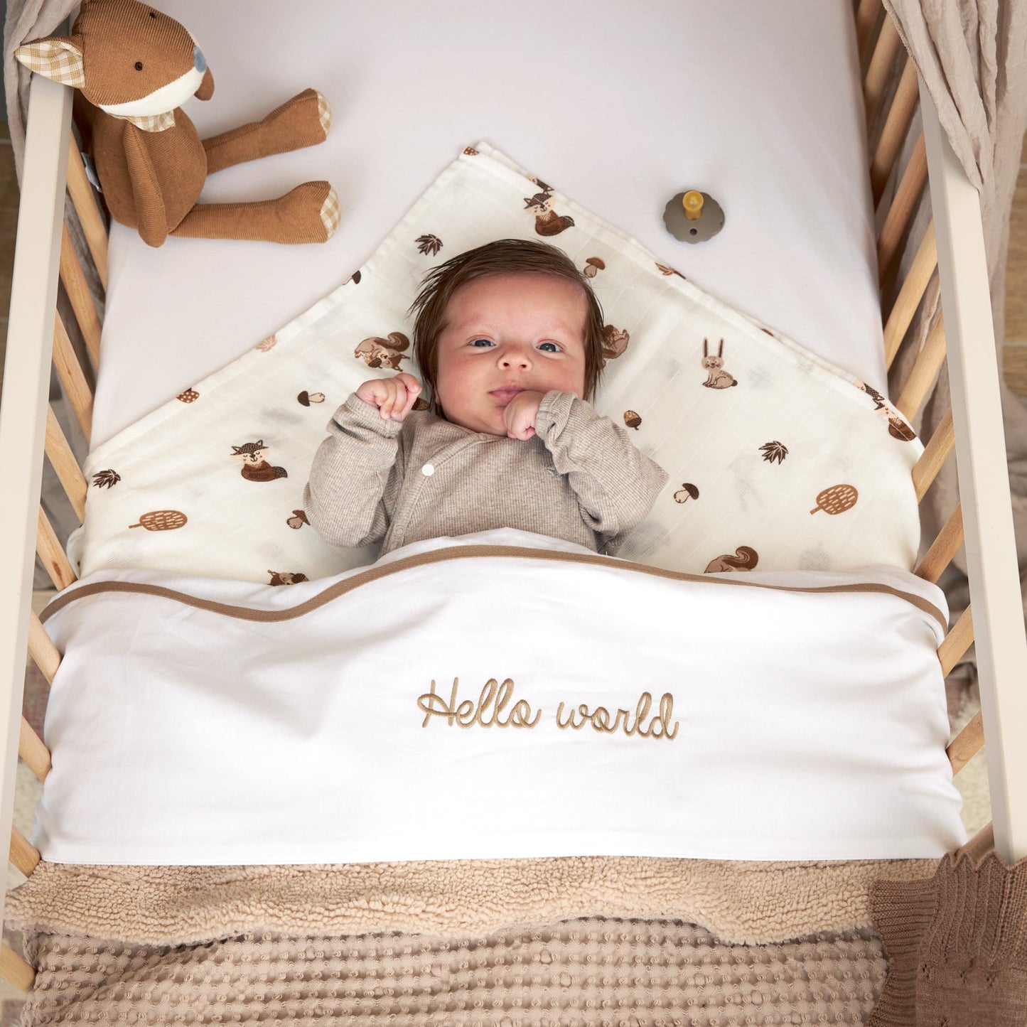 Meyco Bettlaken Gestickt Hello World Taupe