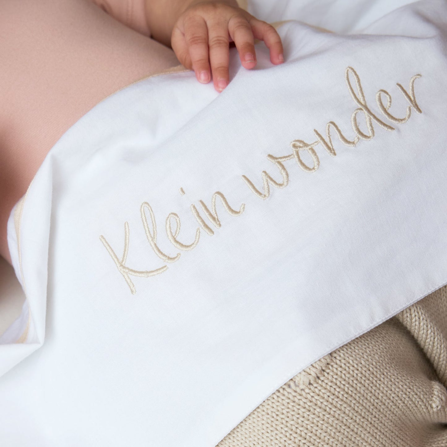 Meyco Bettlaken Gestickt Klein wonder Soft sand