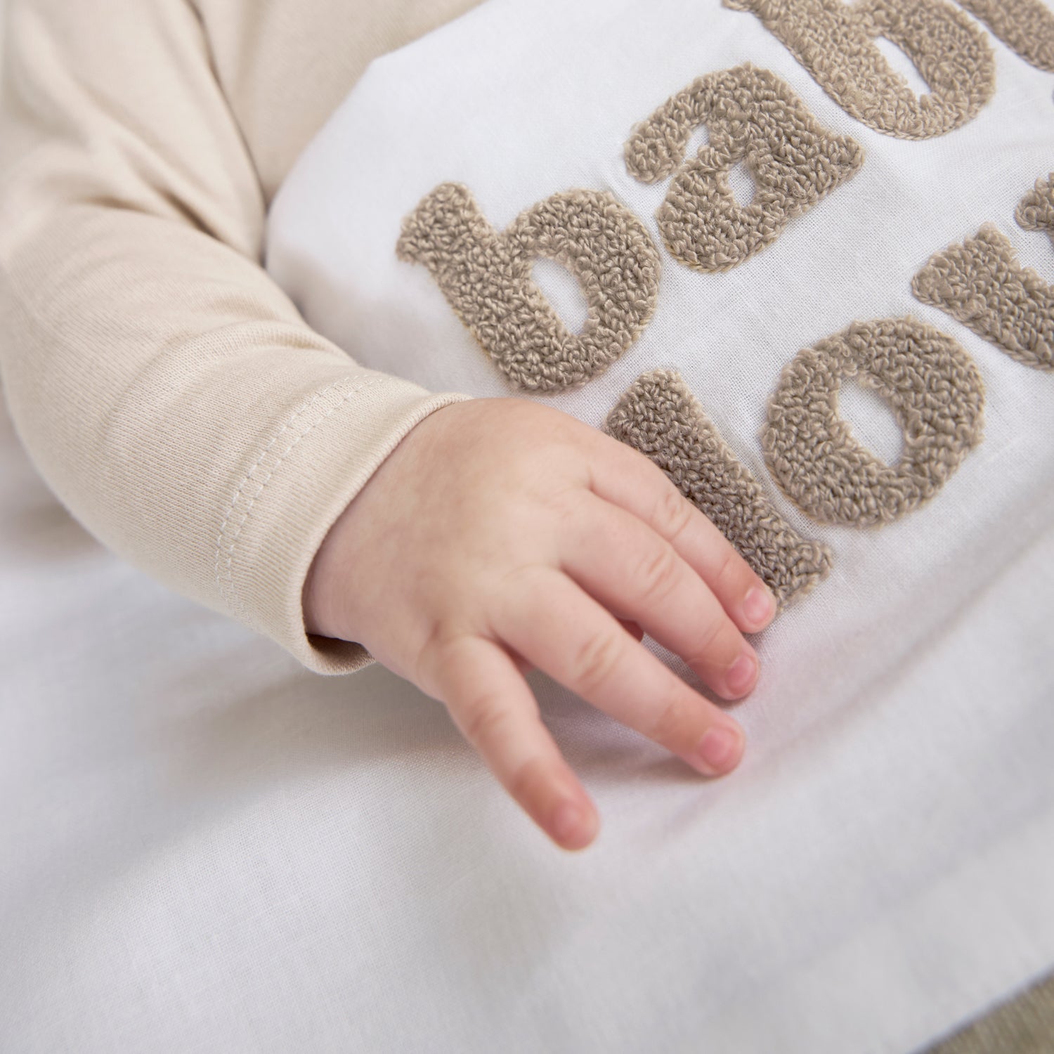 Meyco Bettlaken tufted Baby Love Sand Melange