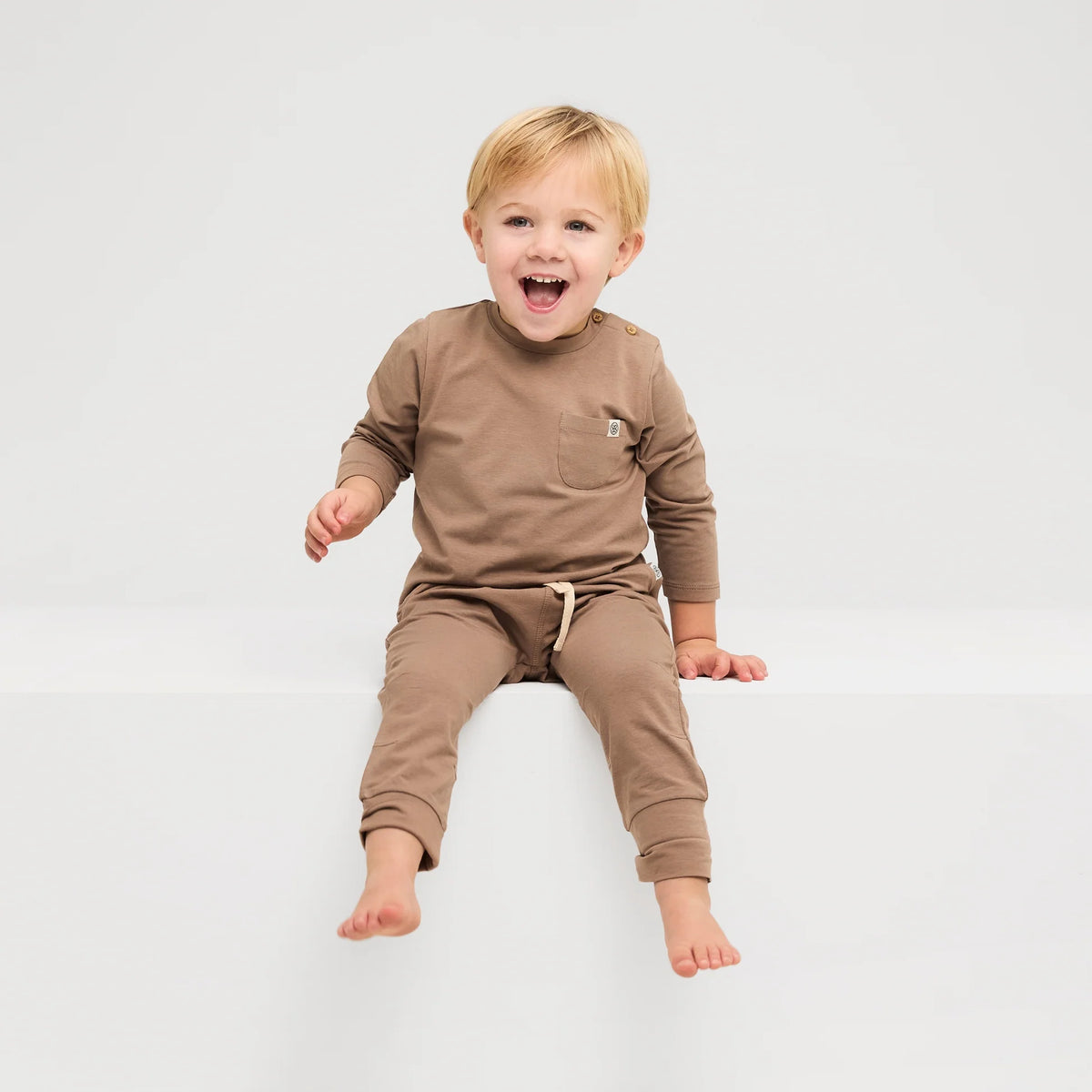 Cloby Langarmshirt in Peanut Brown Detailansicht