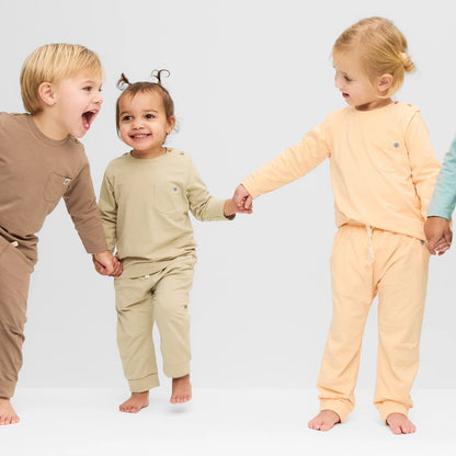 Cloby Jogginghose in Peachy Summer von der Seite