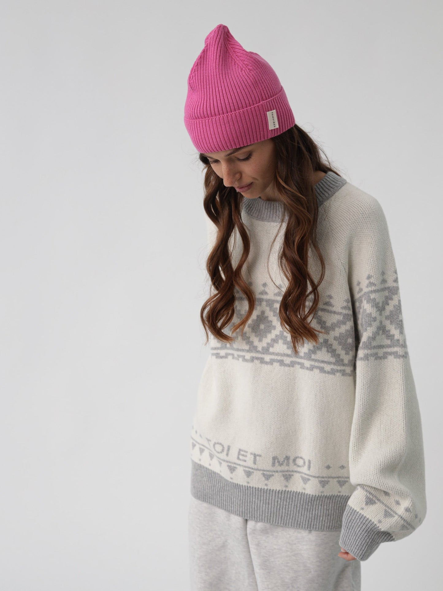 Famvibes Beanie Snuggly Adult Happy Pink