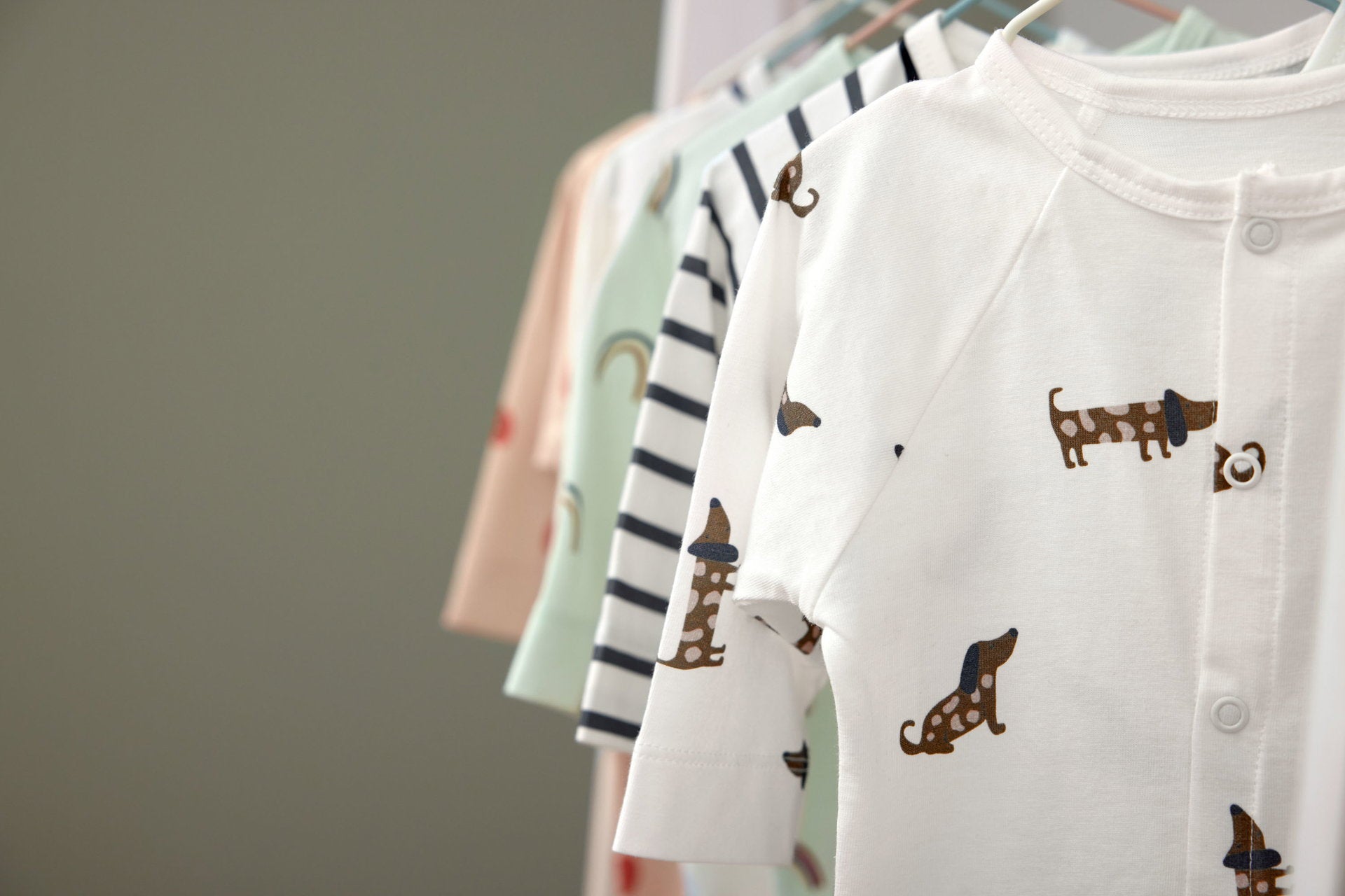Lässig Baby Jumpsuit Bio Baumwolle, Hund, Beige Detail Bild