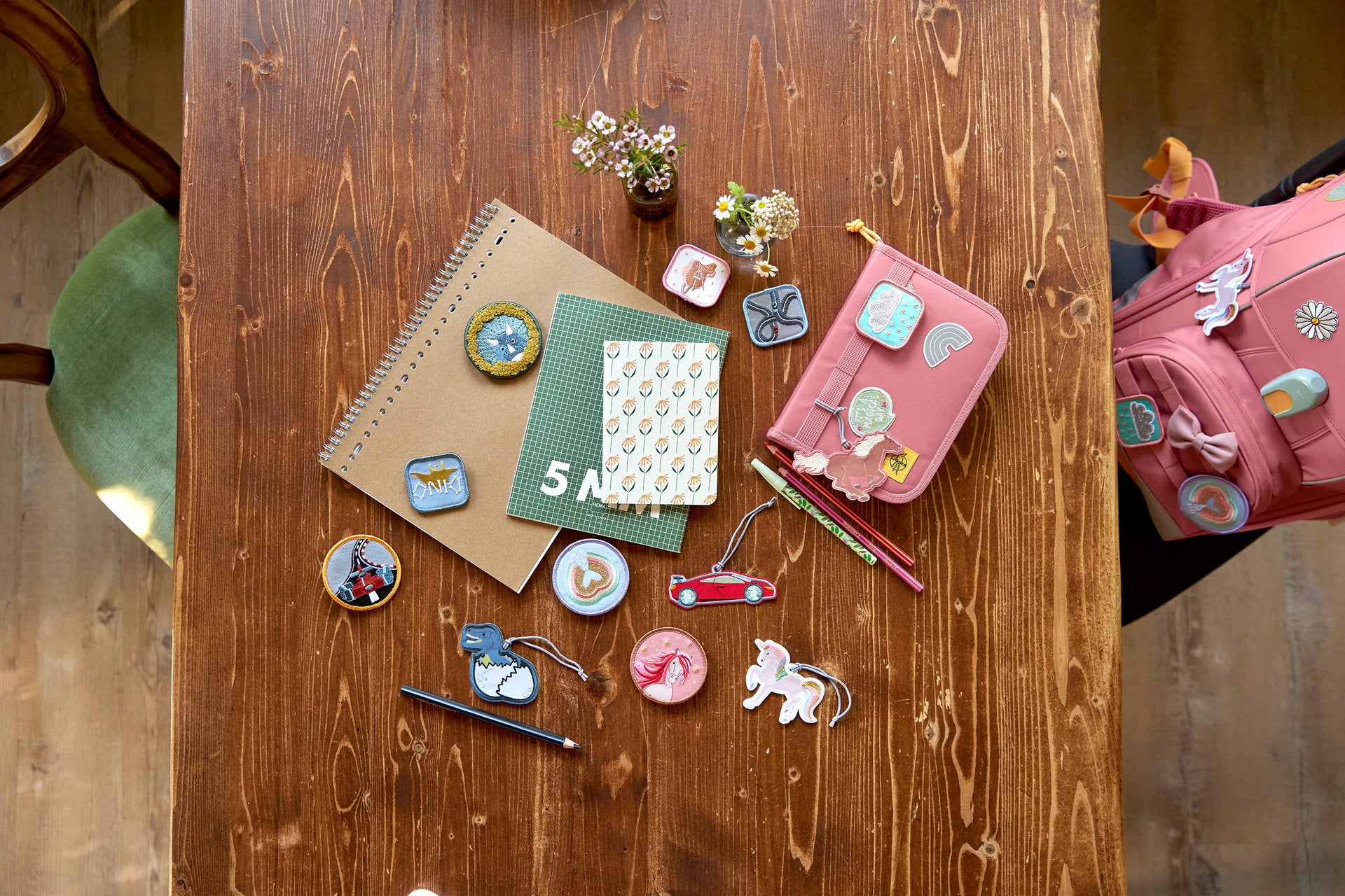 Lässig Anhänger & Patches Schul Set Unique, Horse pink Lifestyle Bild