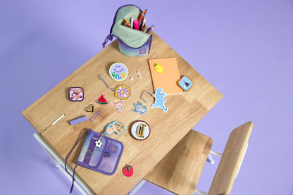 Lässig Anhänger & Patches Schul Set Unique, Cuddly Pet Seitenansicht