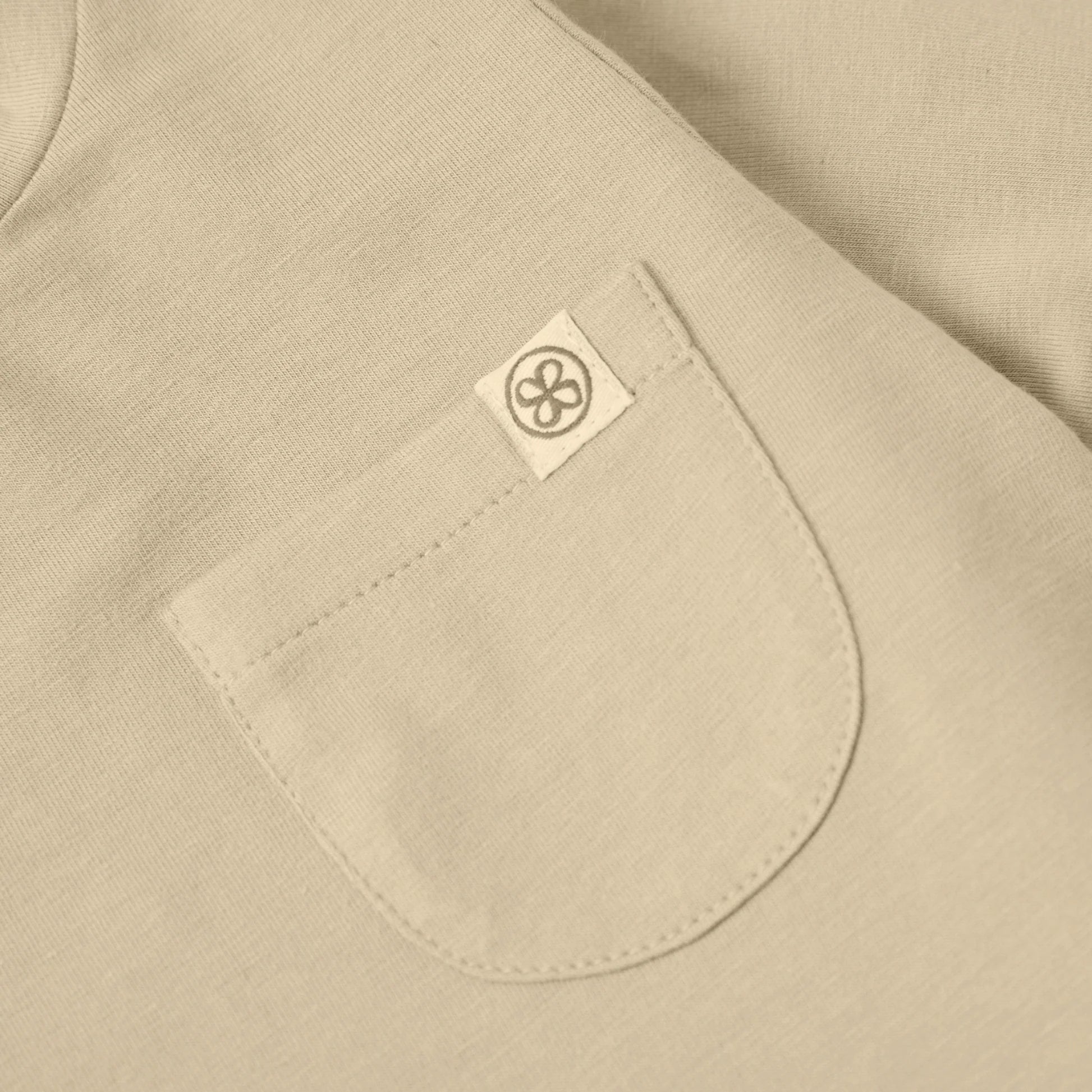 Cloby Langarmshirt in Sandy Beach von der Seite