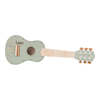 Kindergitarre Grün mit Lasergravur, Beispiel Wunschname Leon auf Korpus