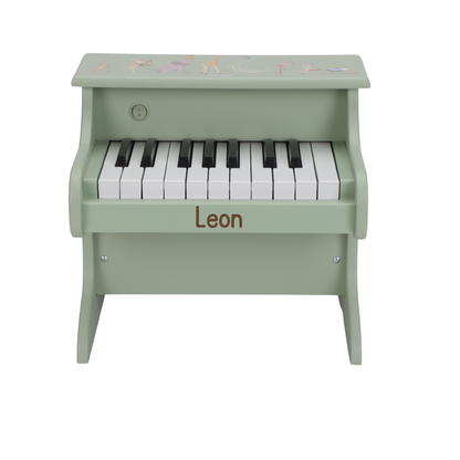 Little Dutch Holzklavier Grün mit Namensgravur, Beispiel Wunschname Leon ins Holz graviert