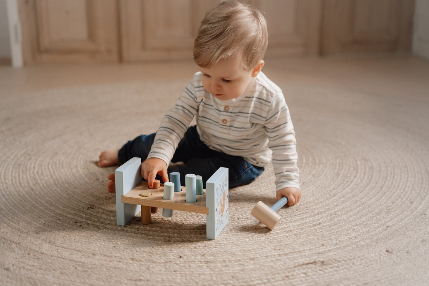 Little Dutch Blaue Hammerbank Personalisierung Geburt Forest Friends von der Seite