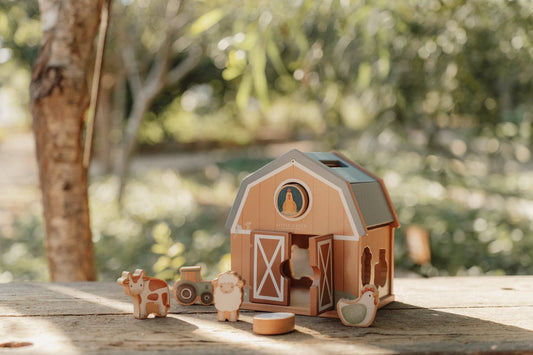 Little Dutch Formen Steckspiel Little Farm Bauernhof Detailansicht
