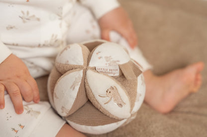 Little Dutch Greifball Baby Bunny beige Detailansicht