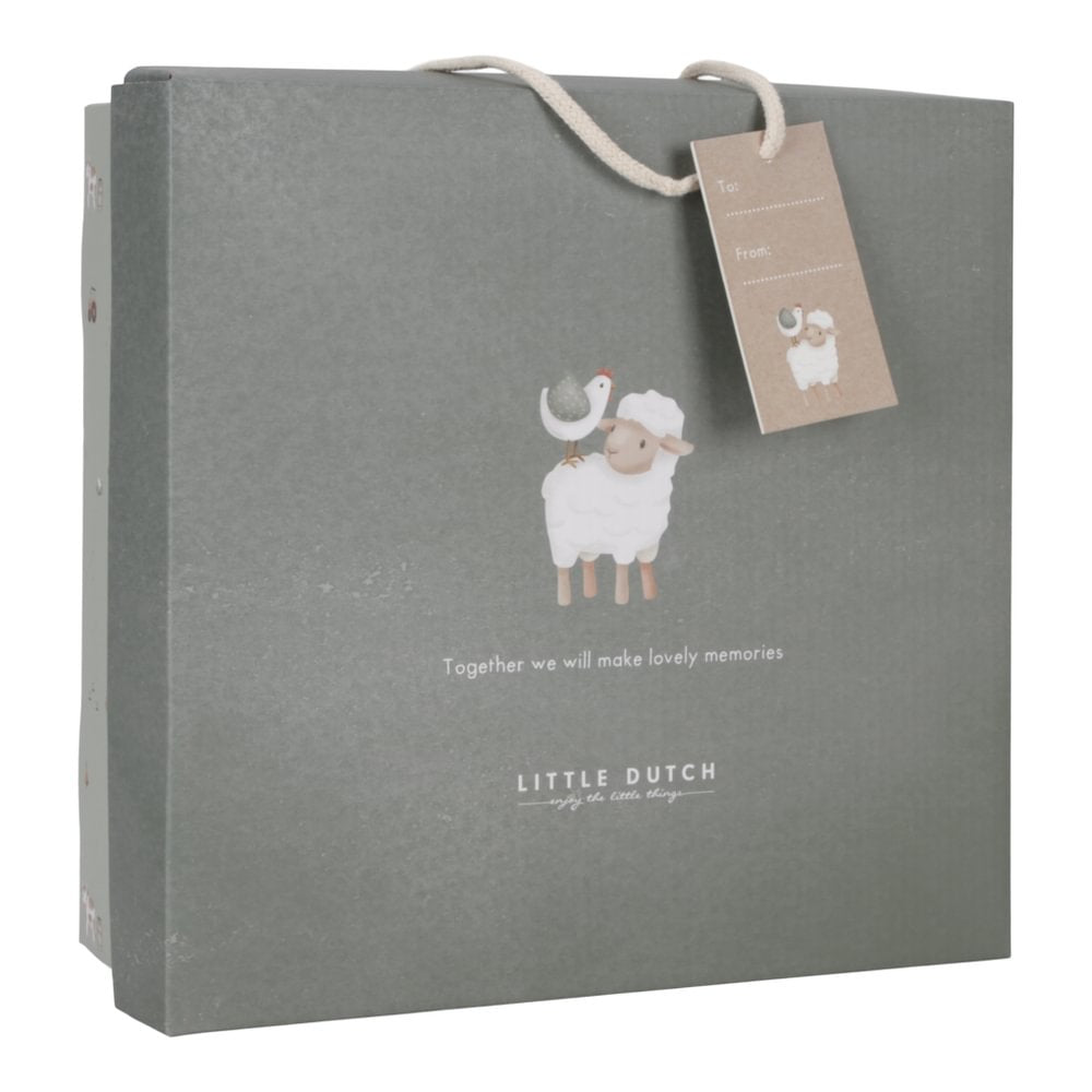 Little Dutch Grünes Geschenkset Little Farm im Einsatz