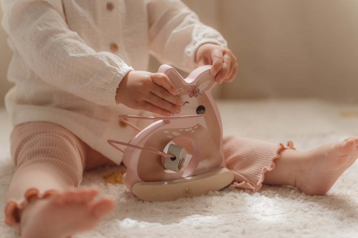 Little Dutch Holz Schaukeltier Reh mit Aktivitäten Spirale Hirsch - Fairy Garden mit Verpackung