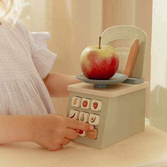 Holzspielzeug Küchenwaage