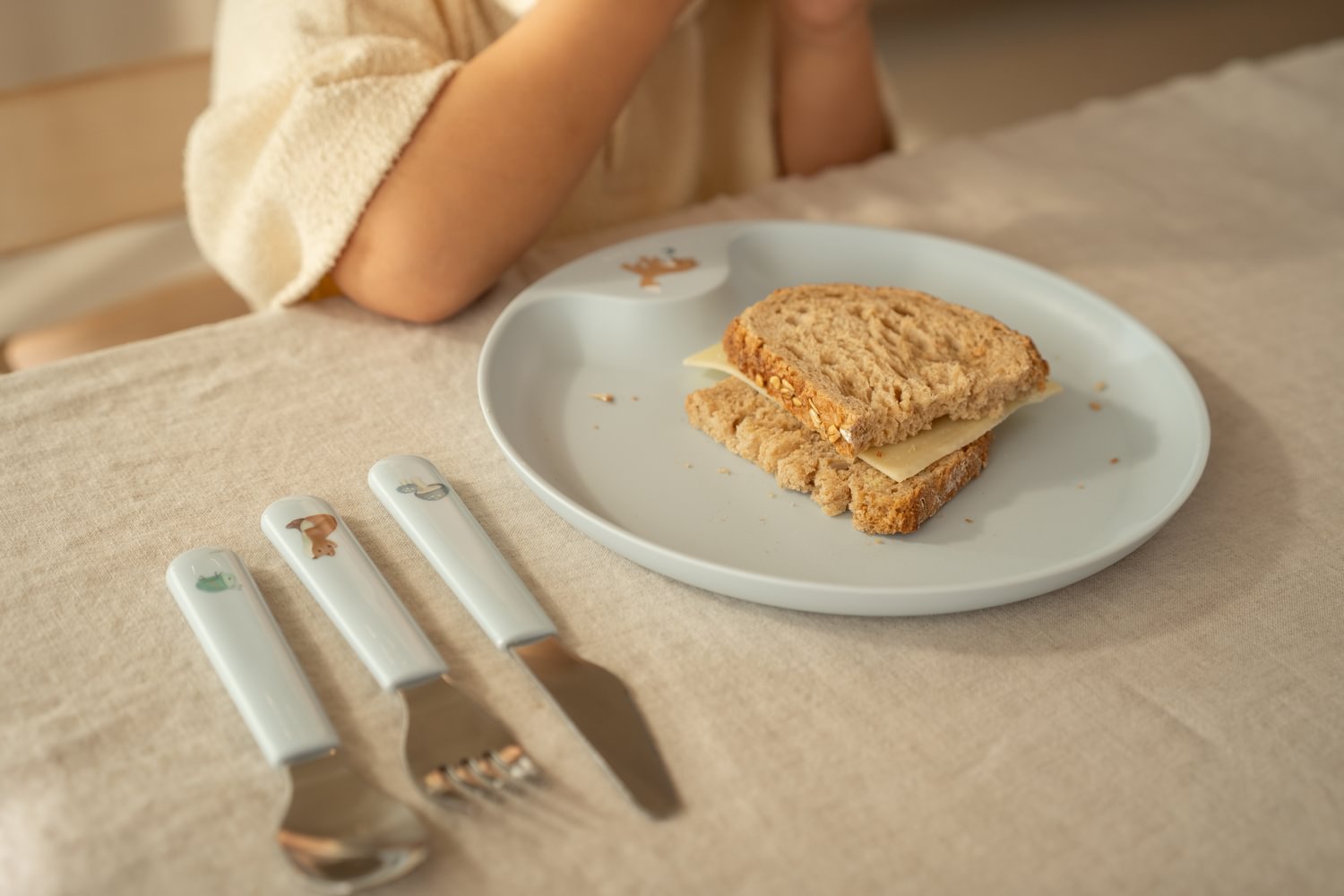 Mepal Kinder Besteck Set blau Mio 3-teilig Detailansicht